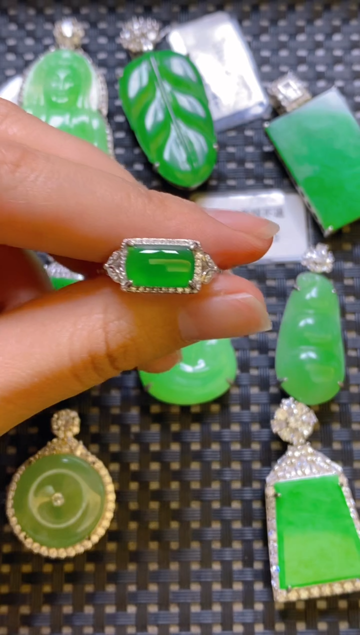 【闪购商品】翡翠戒指银S925镶嵌戒指