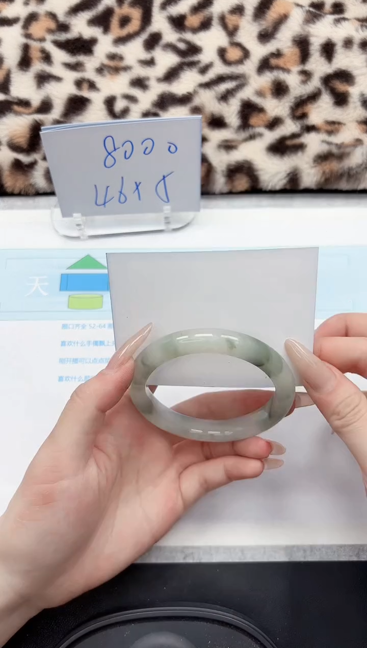 【闪购商品】石英质玉手镯未镶嵌84-56