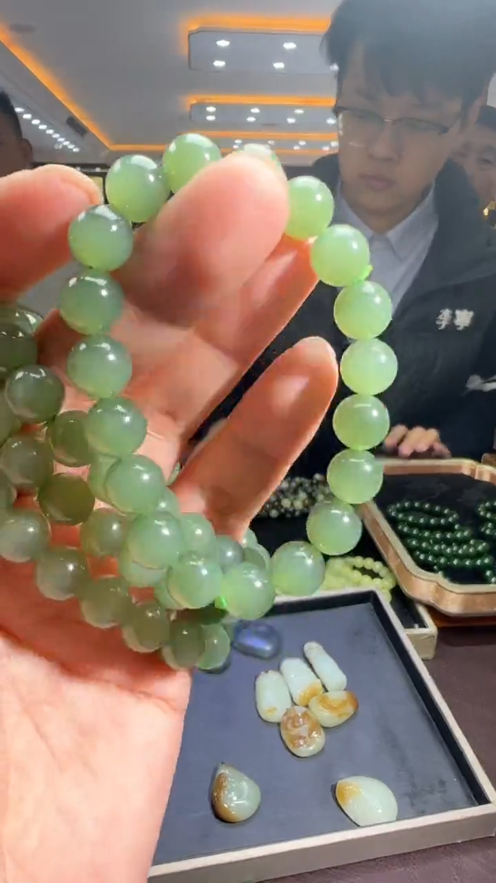 未镶嵌和田玉挂件【陆1118】27 7023 多样性发其一