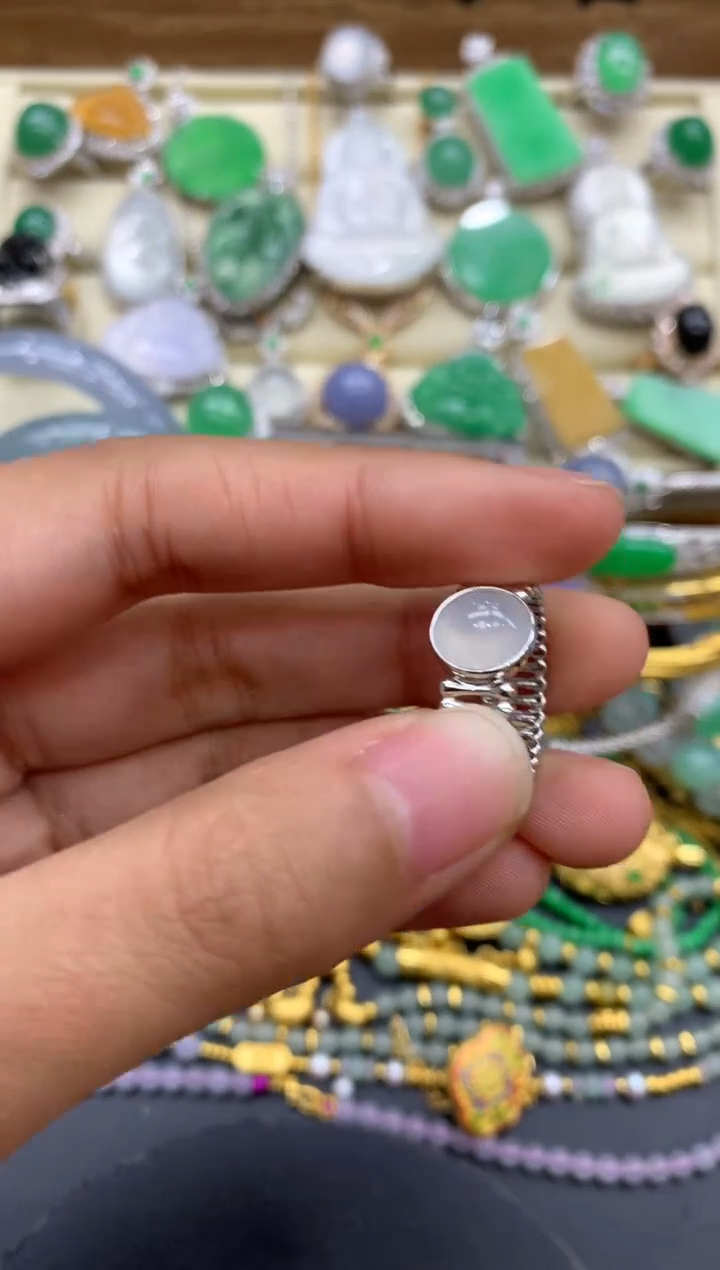 【闪购商品】翡翠戒指18K金镶嵌240-中国好珍宝