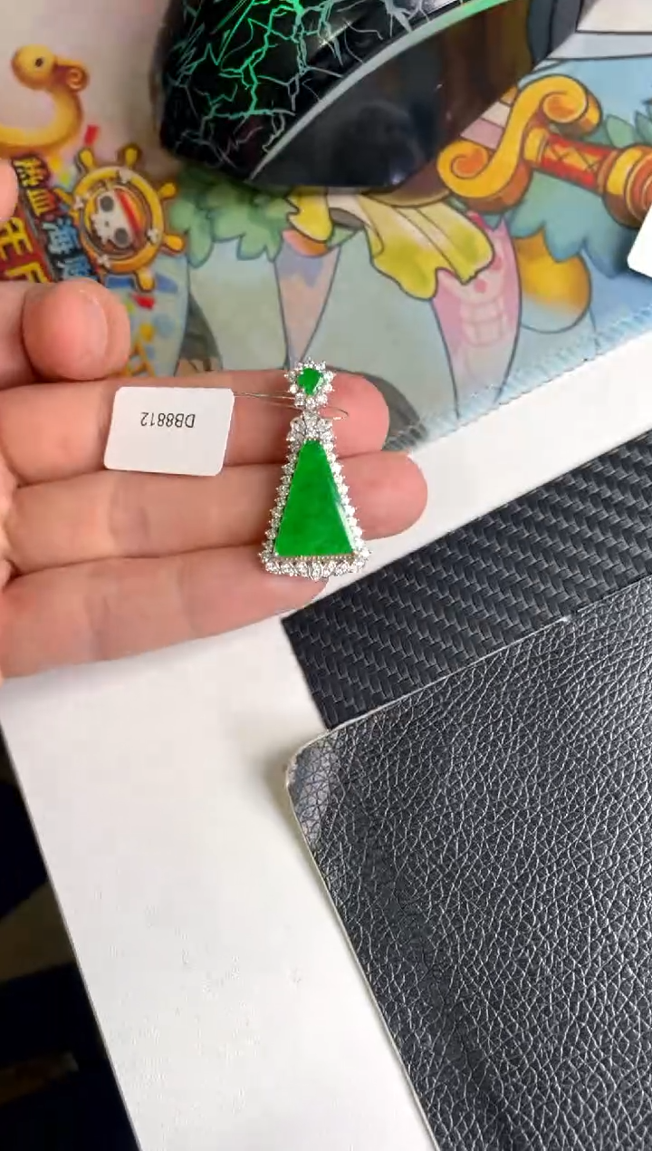 【闪购商品】翡翠吊坠(不含链)银S925镶嵌吊坠