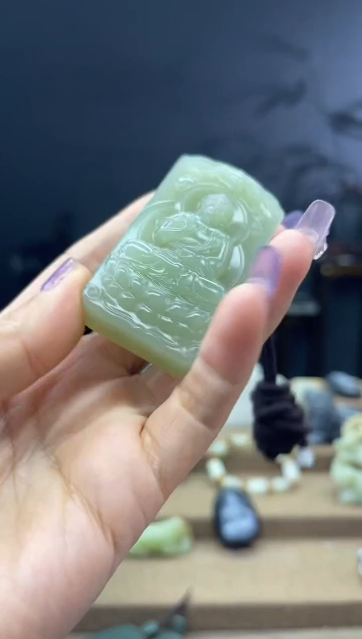颈饰未镶嵌和田玉1