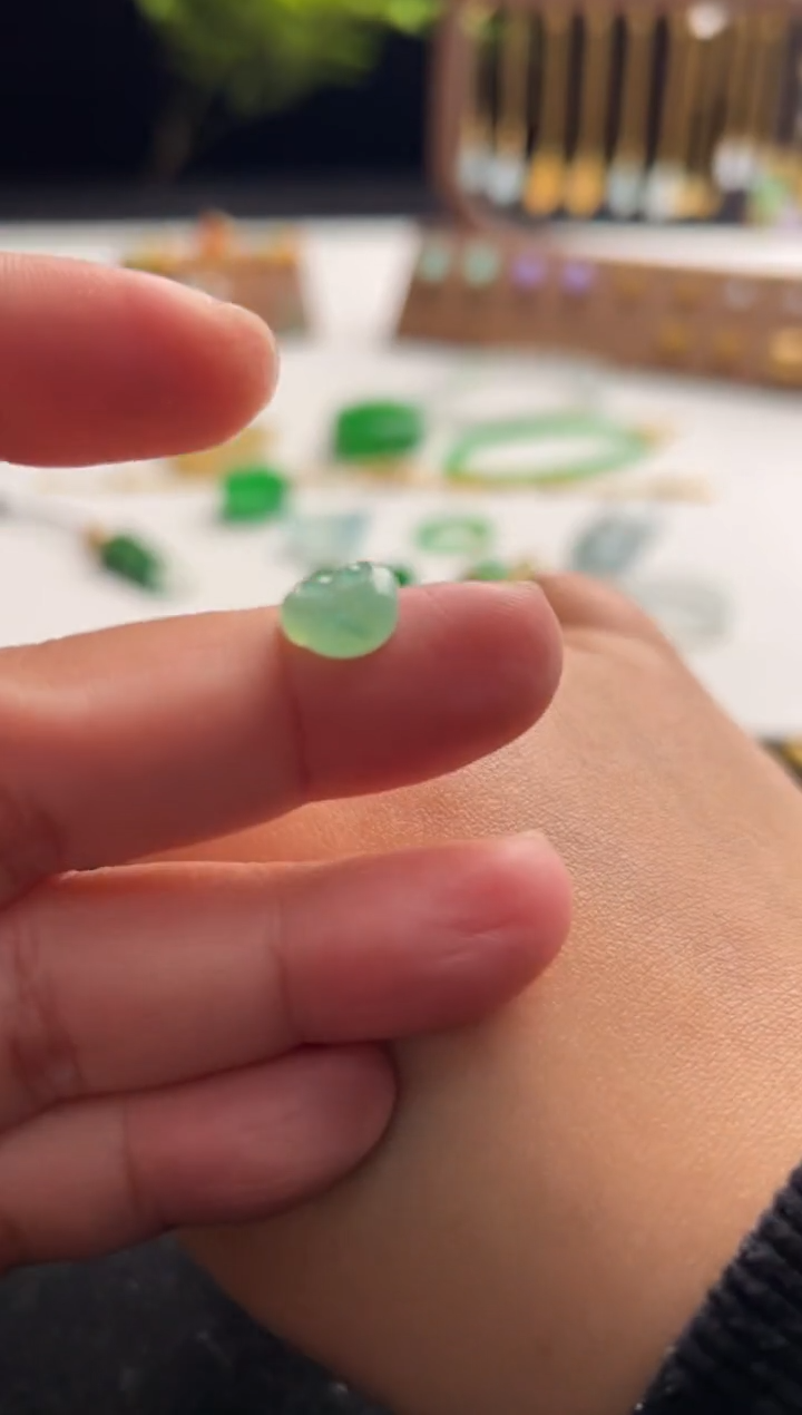 【闪购商品】翡翠裸石未镶嵌168如意