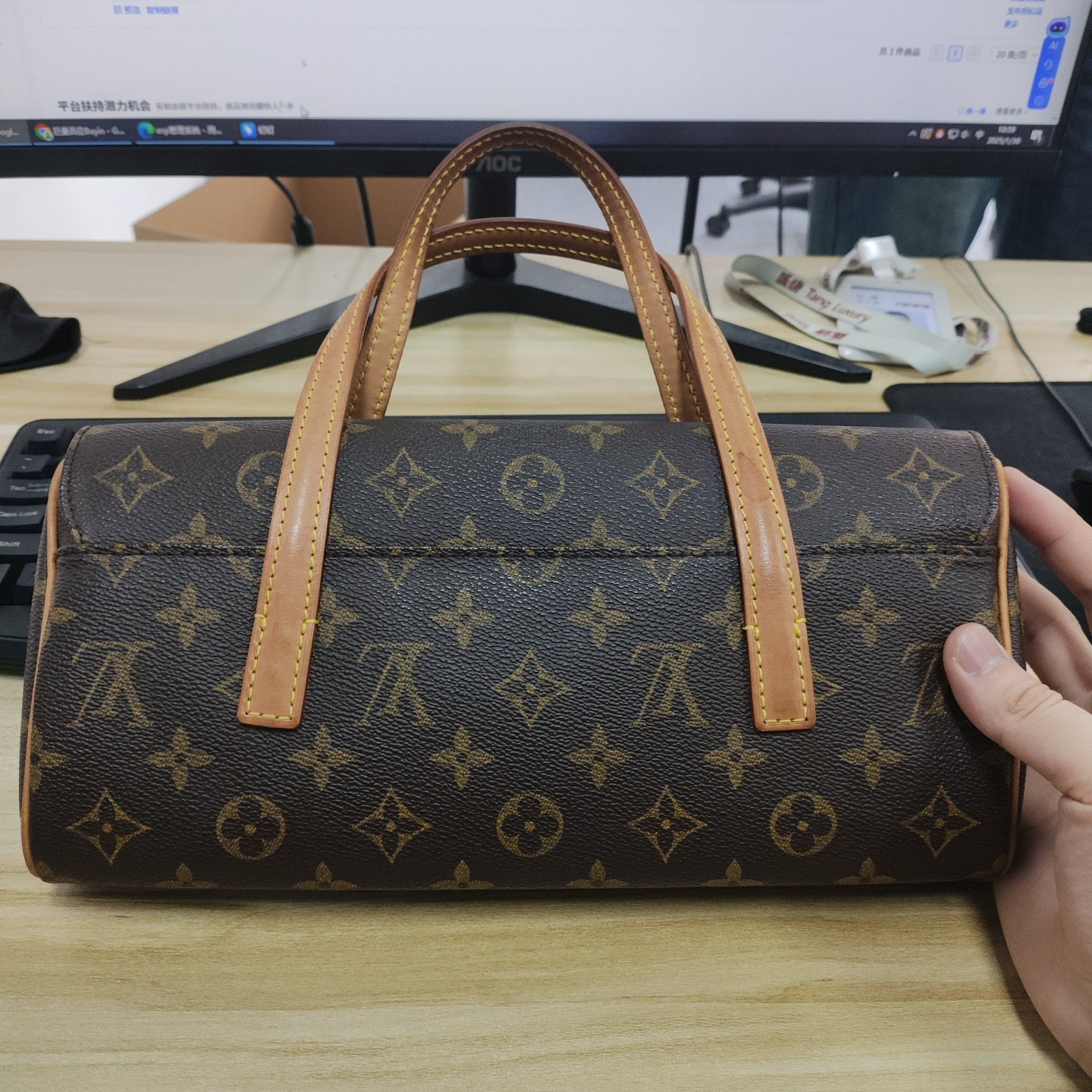 95新 LouisVuitton/路易威登 lv法棍包T10161274