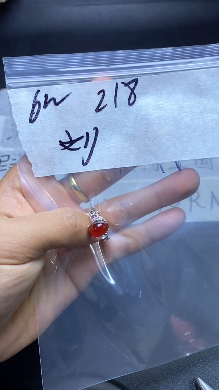 【闪购商品】琥珀手串未镶嵌11111111111111