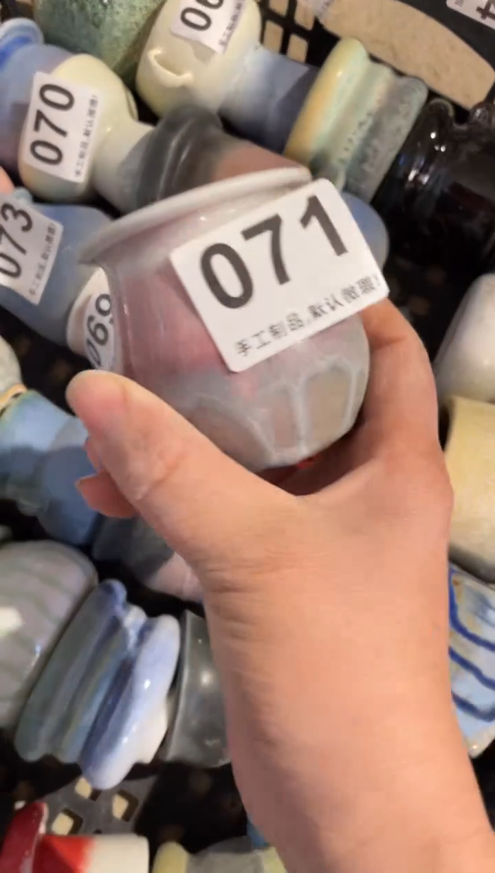 【闪购商品】摆件071瑕疵知木小芳花盆编号