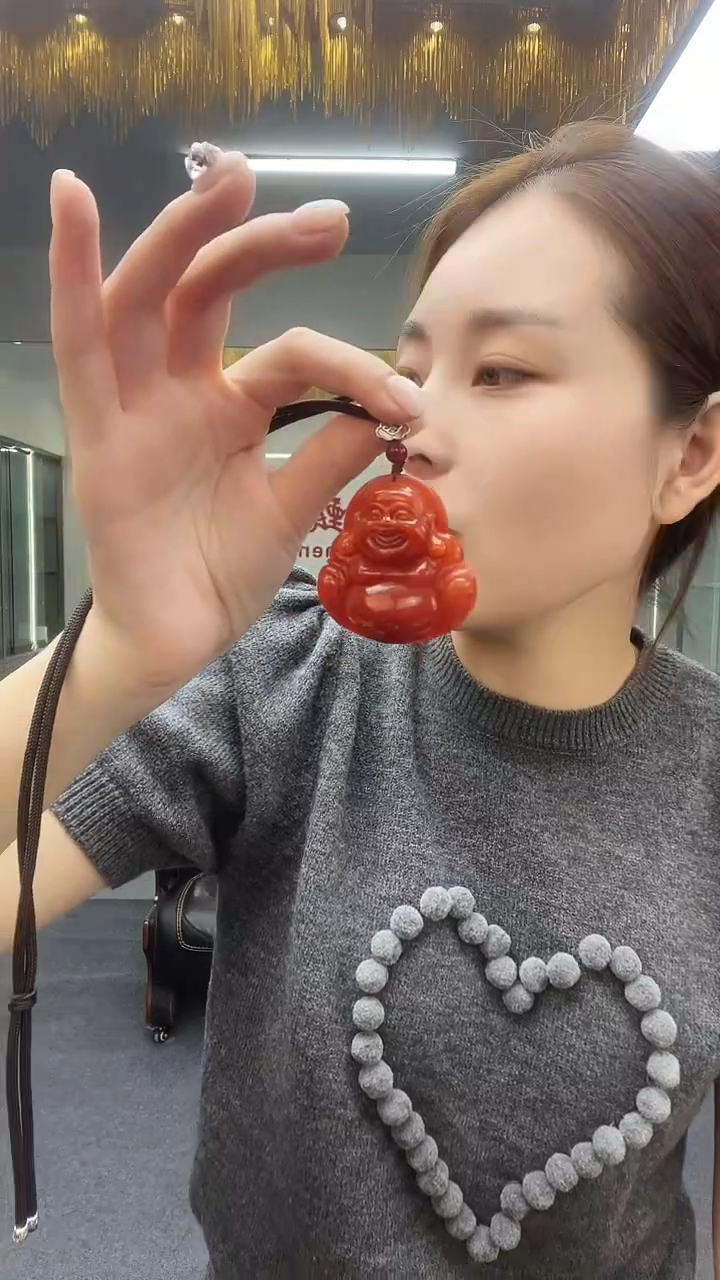 红色佛公吊坠多样性发货一件