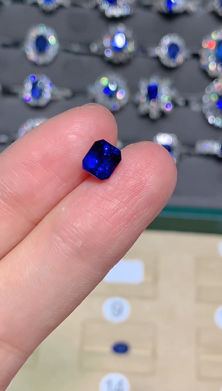 【闪购商品】蓝宝石裸石未镶嵌1.5CT