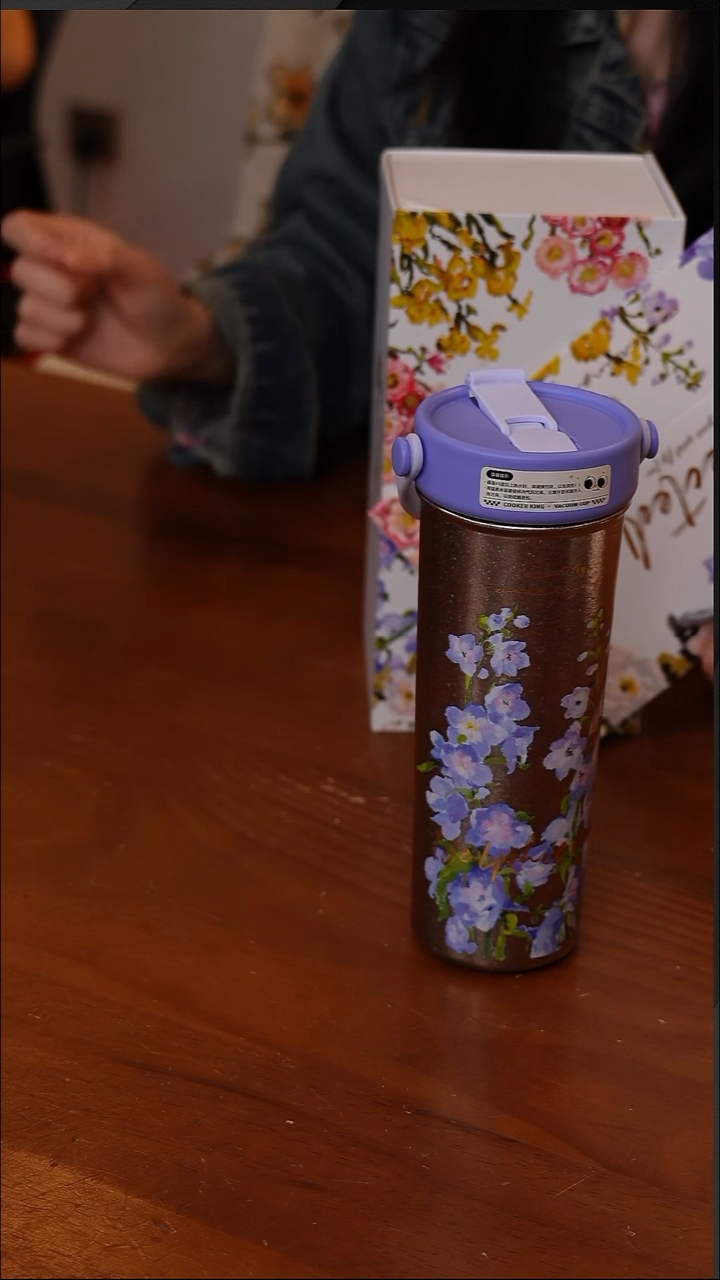 陶125--炊大皇纯钛保温杯590ml-大飞燕·紫