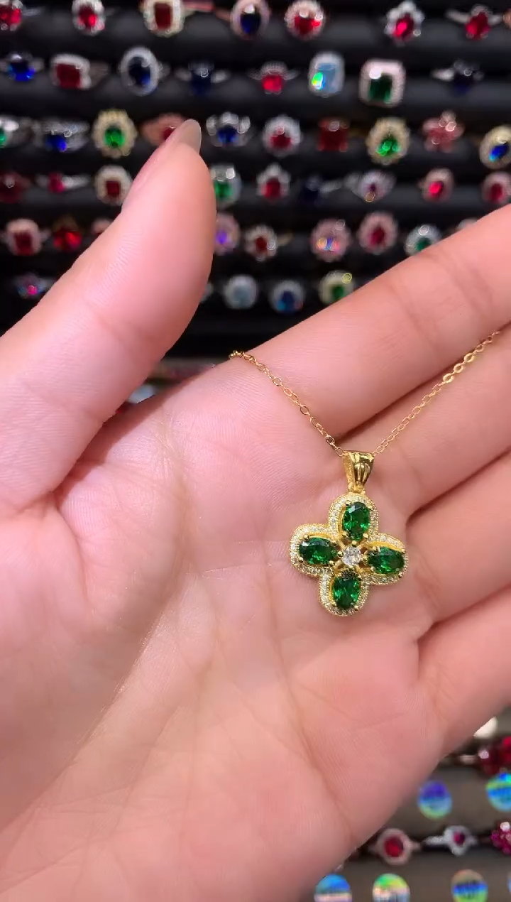 【闪购商品】透辉石吊坠银S925镶嵌1