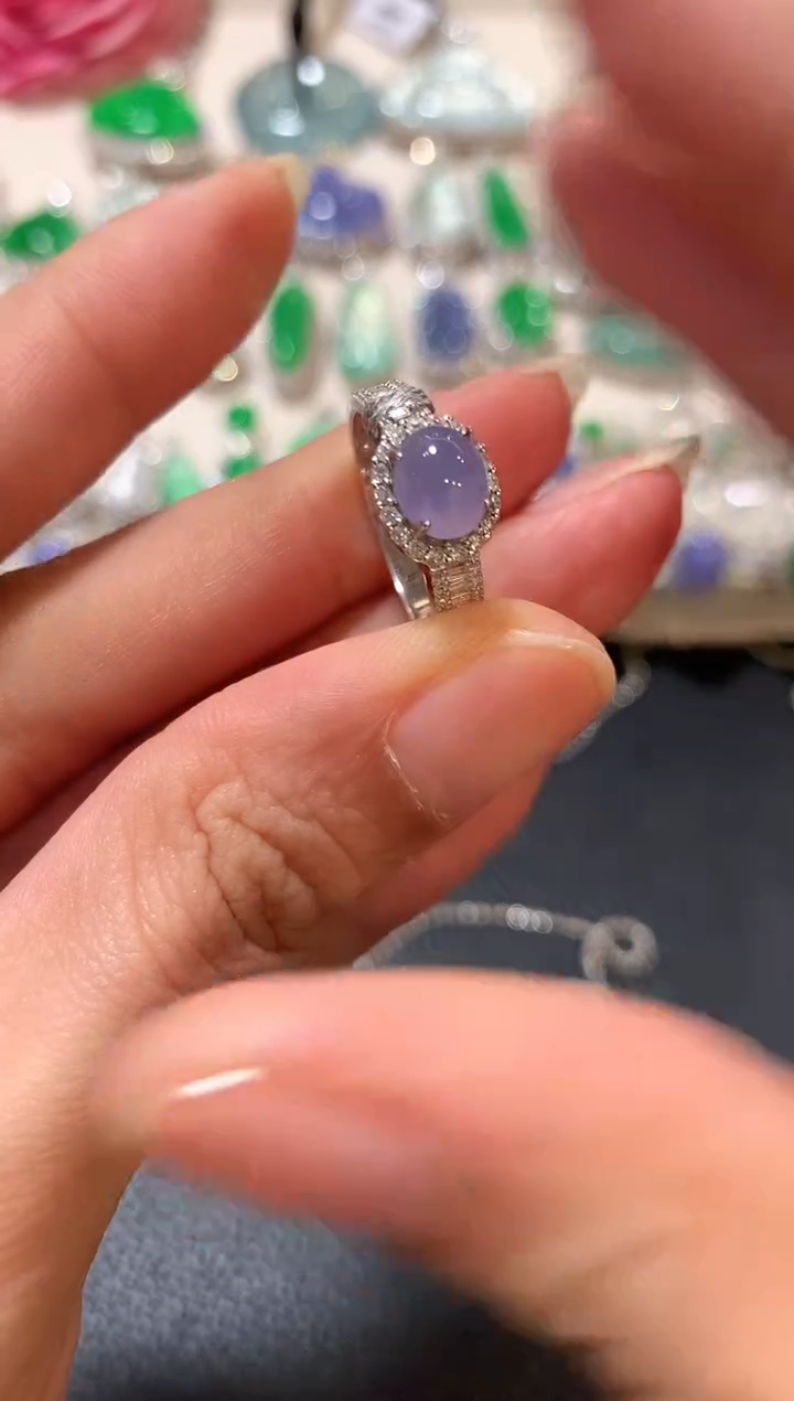 18K金镶嵌戒指翡翠z102紫色有色差