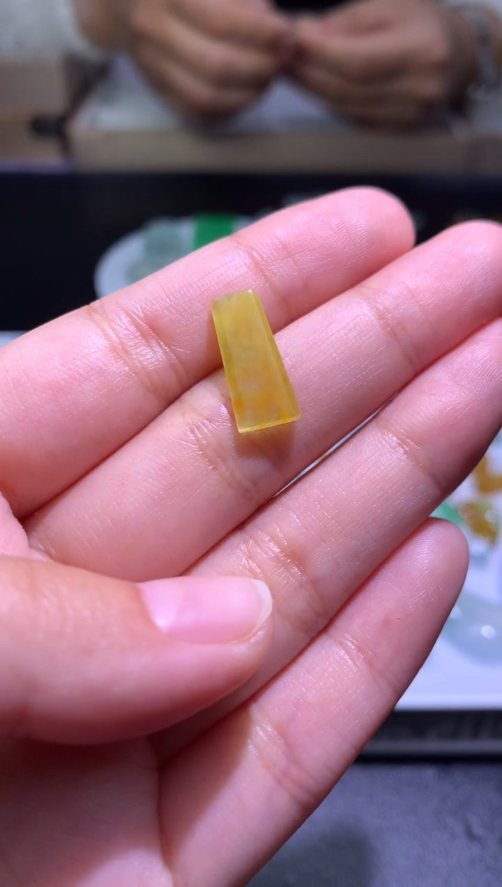 定制翡翠未镶嵌毛货