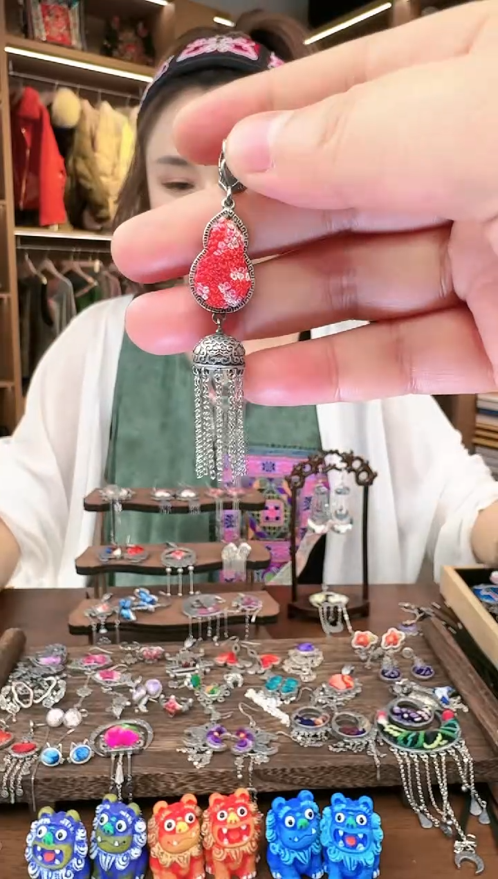 【闪购商品】织绣100黔东南苗族刺绣