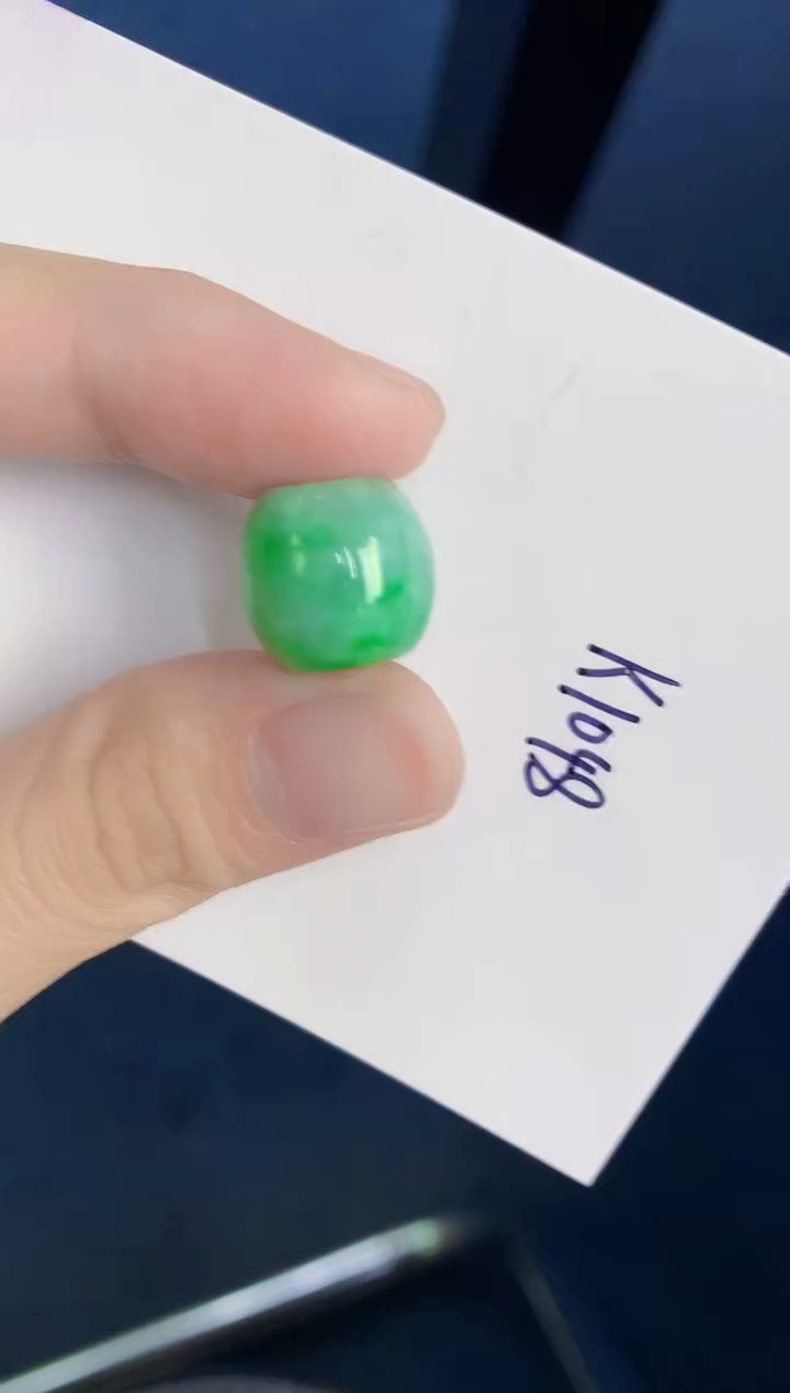 颈饰未镶嵌翡翠天然翡翠缅甸A货