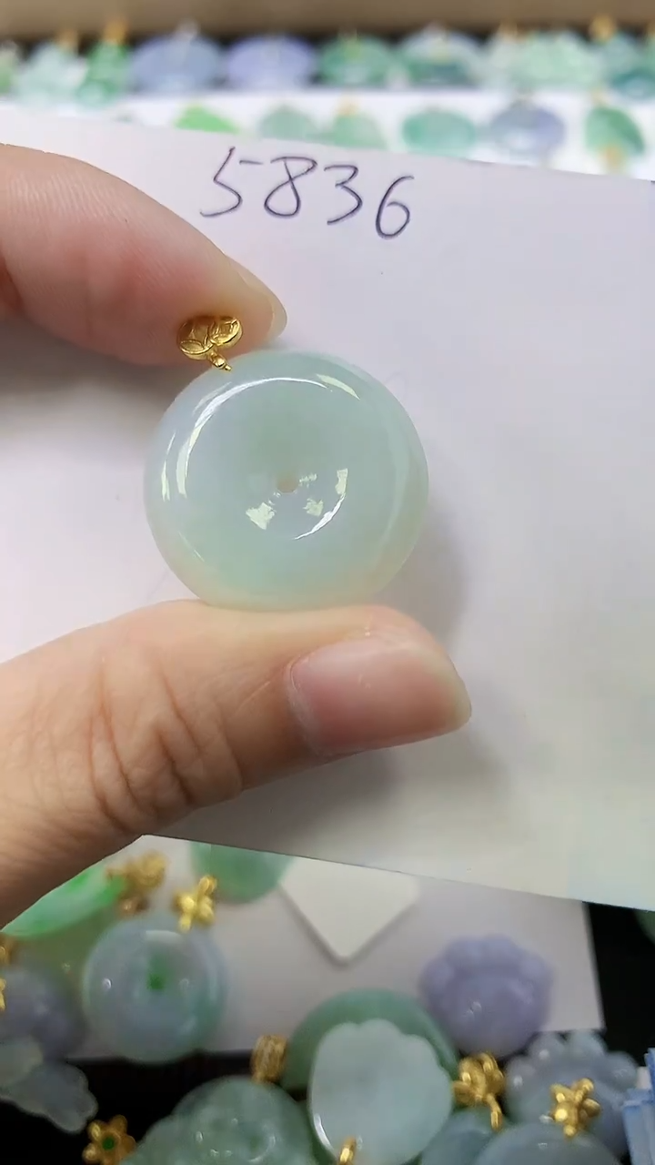 颈饰未镶嵌翡翠天然缅甸A货翡翠百元以上9元证书费自理