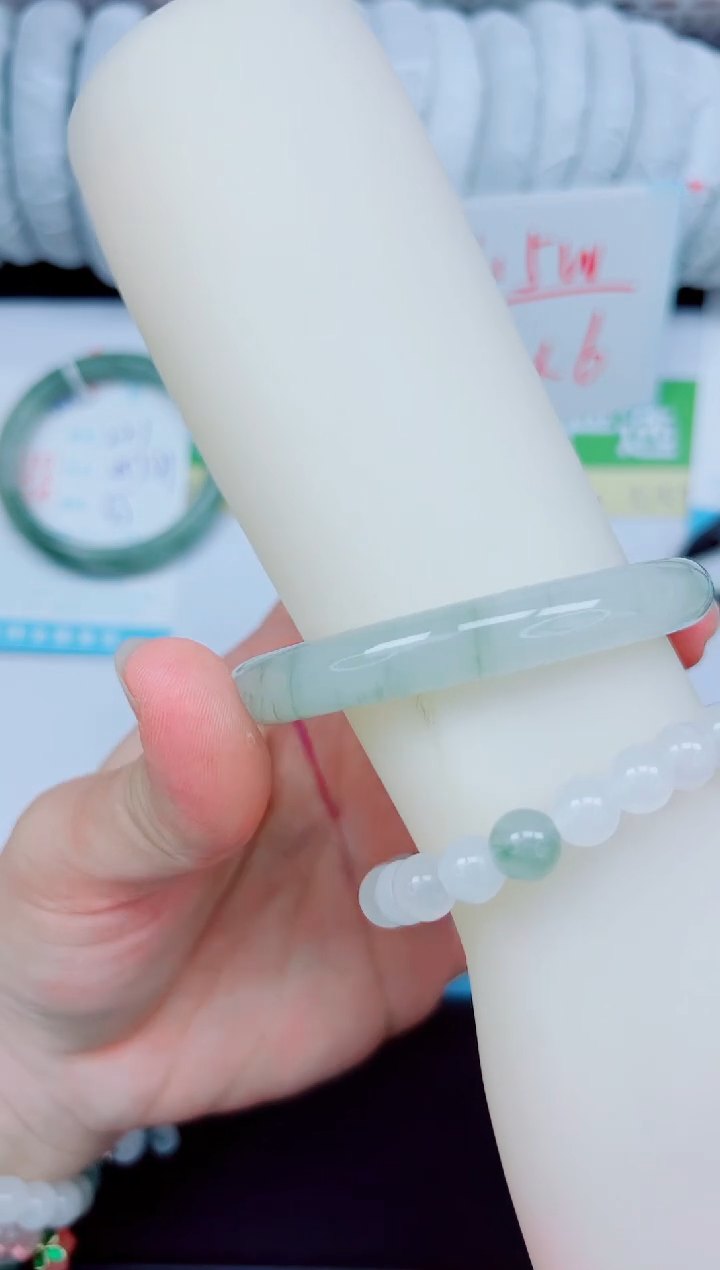 石英质玉手镯未镶嵌222-58.7