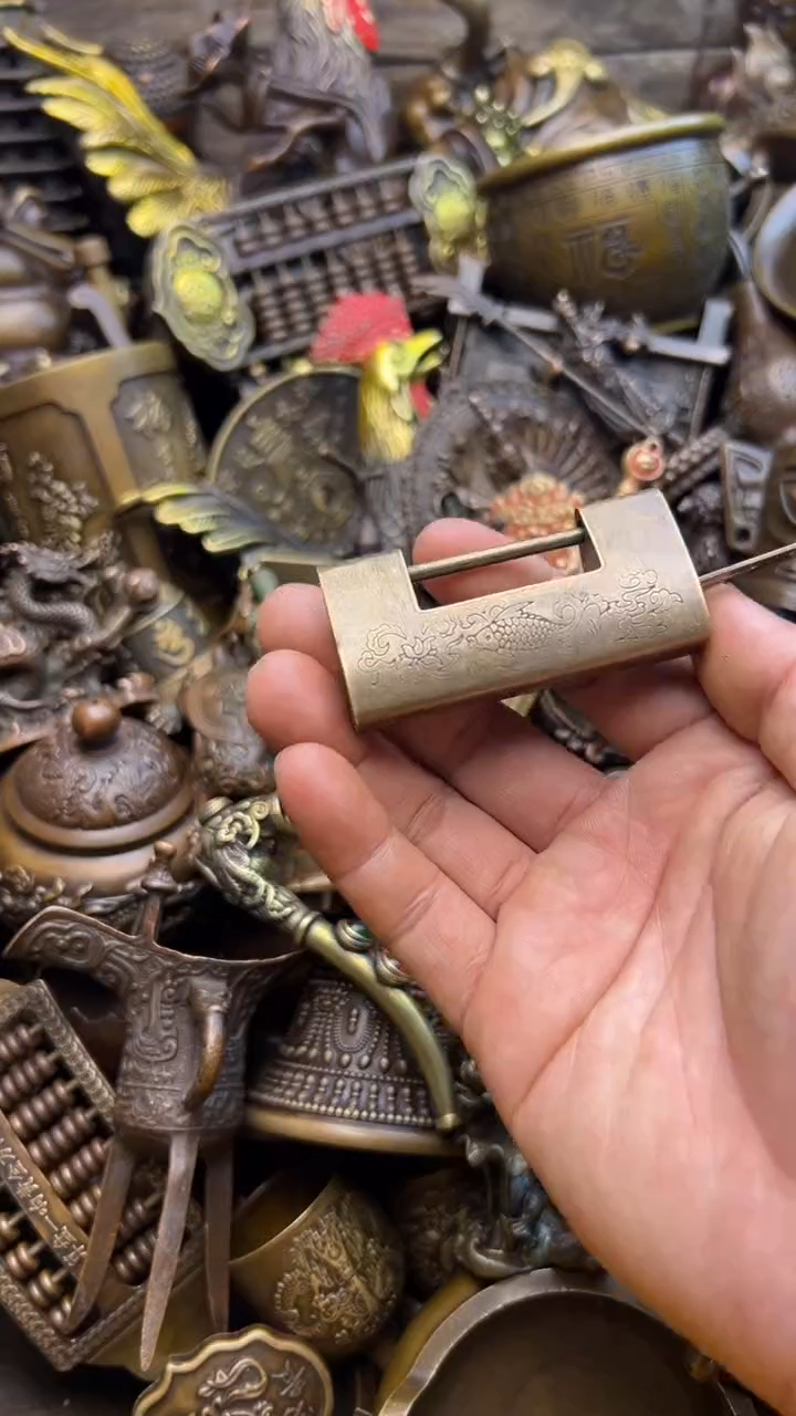 精美铜器，点击下单