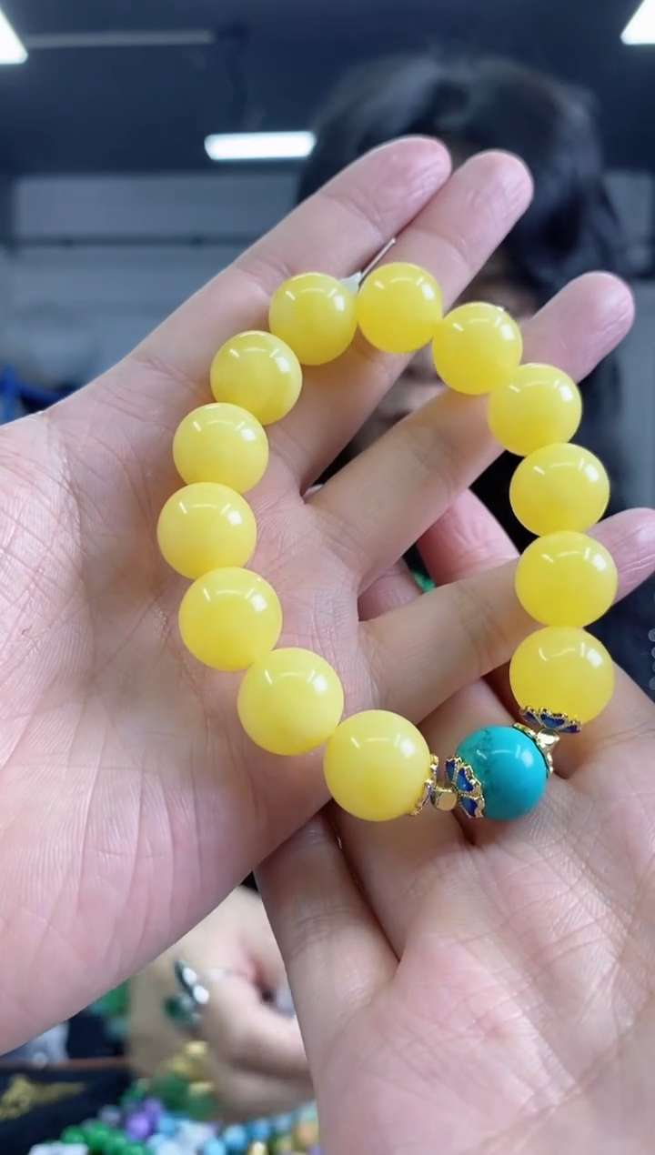 未镶嵌蜜蜡裸石闪购链接未镶嵌多样性发其一，颜色微差