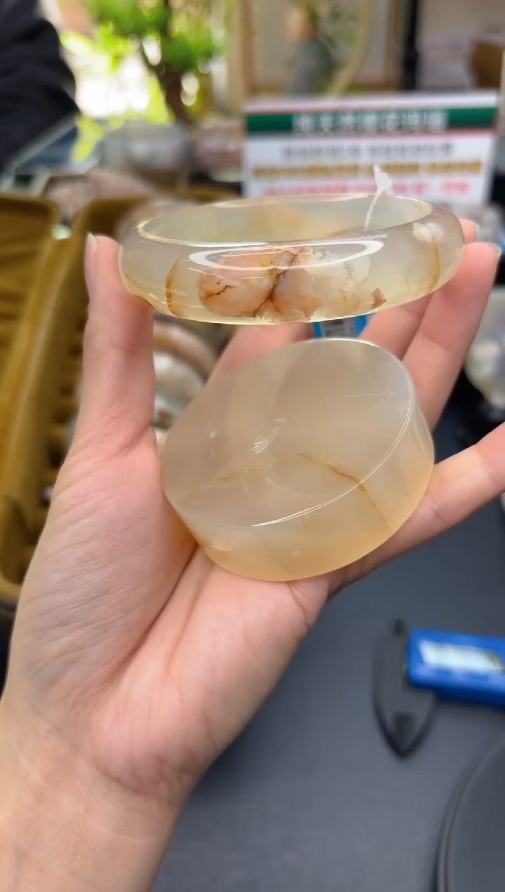 【闪购商品】石英质玉手镯未镶嵌C313(62圈赠送镯心)