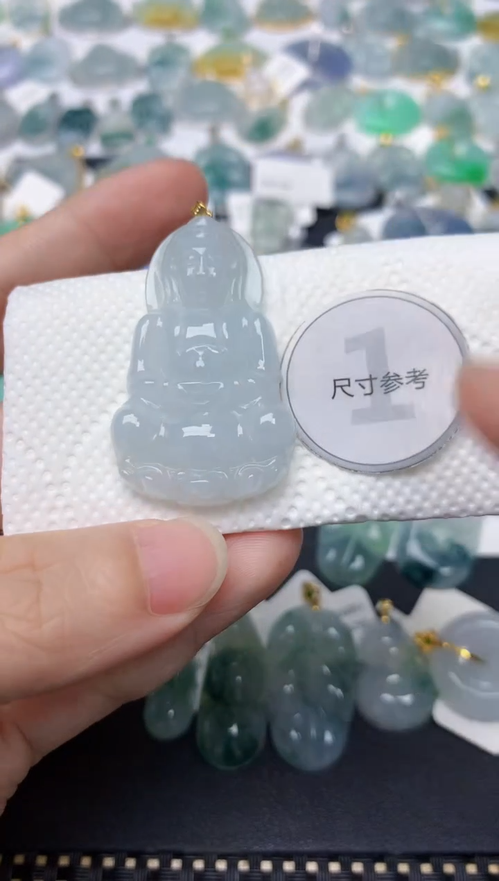 翡翠18K金镶嵌颈饰天然缅甸A货翡翠