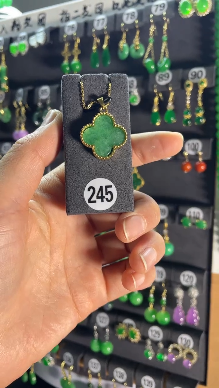 【闪购商品】翡翠耳饰银S925镶嵌245....