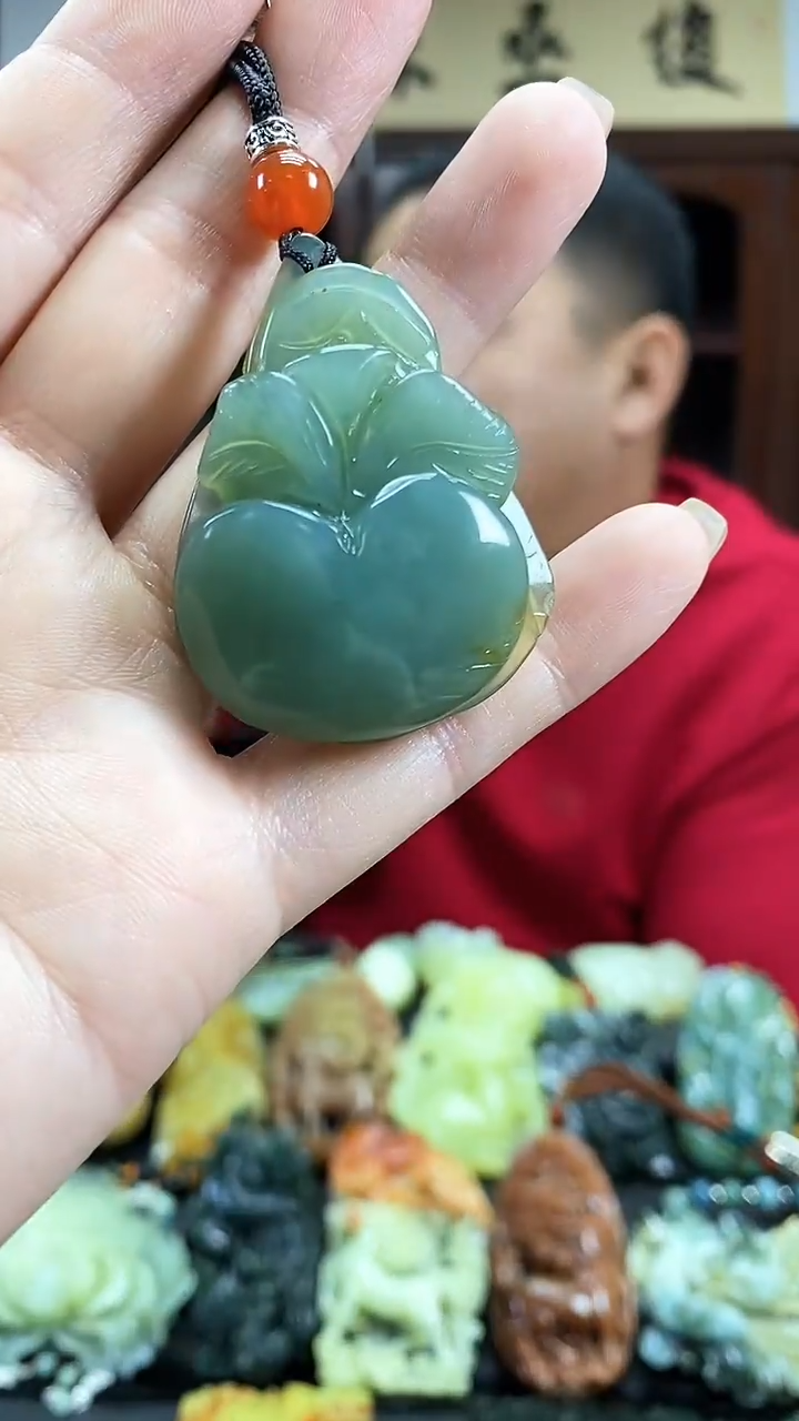 【闪购商品】蛇纹石玉吊坠·未镶嵌·