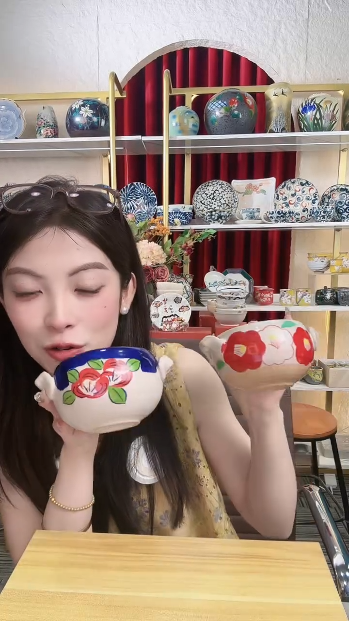 陶瓷濑户烧双耳一个-蓝花＋红花