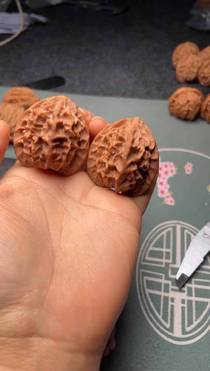 把件文玩核桃w196  龙鳞  40尺