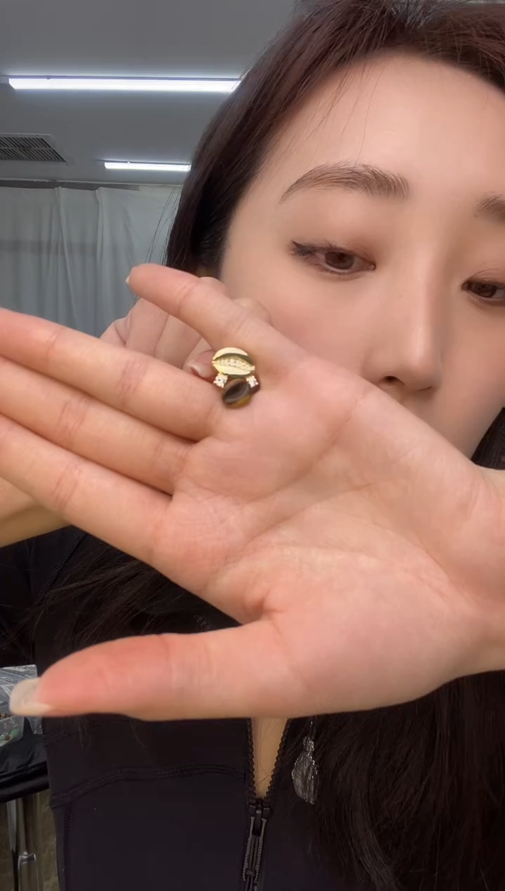 石英质玉未镶嵌耳钉天然珠宝多样性发其一