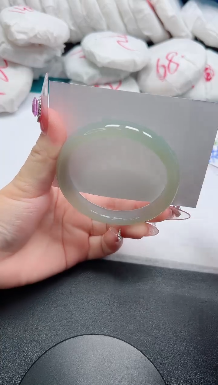 未镶嵌手镯石英质玉39-60.2