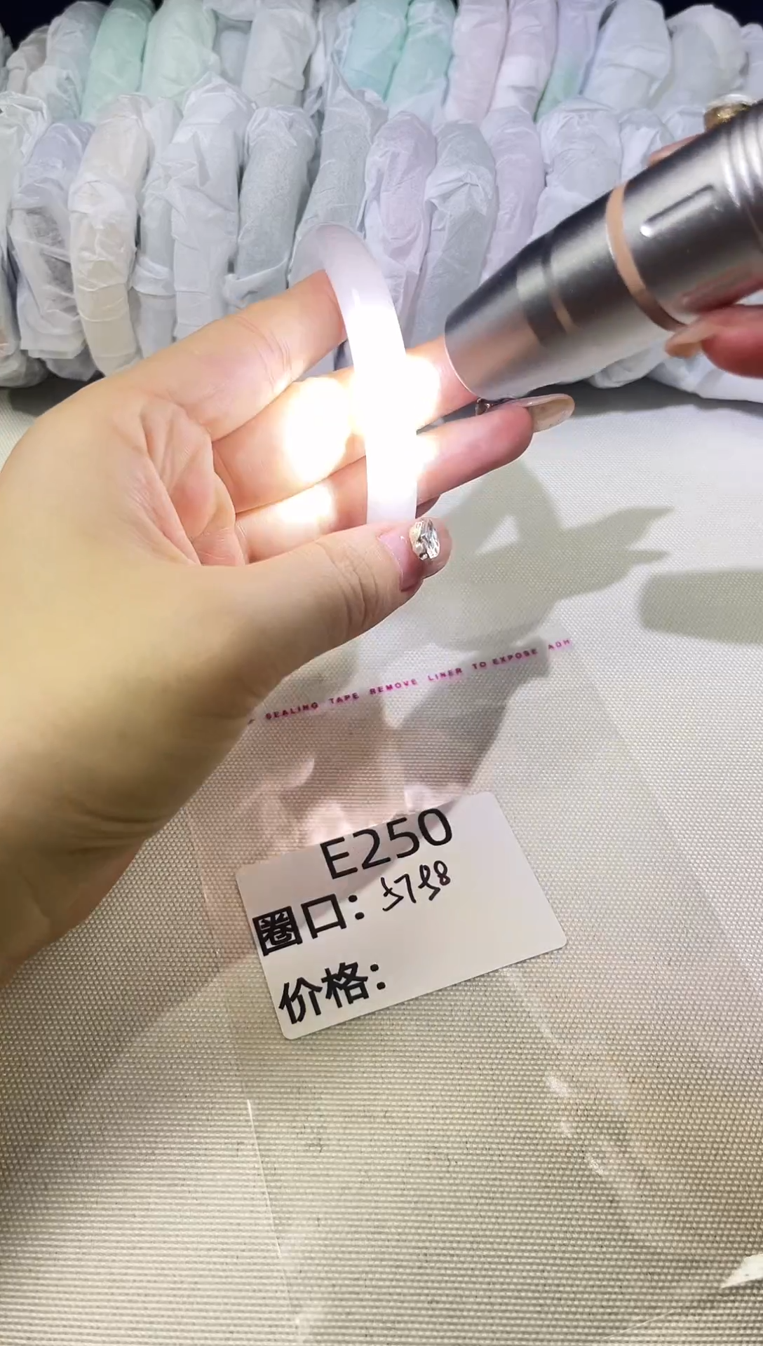 无无时尚气质百搭女款手镯手链