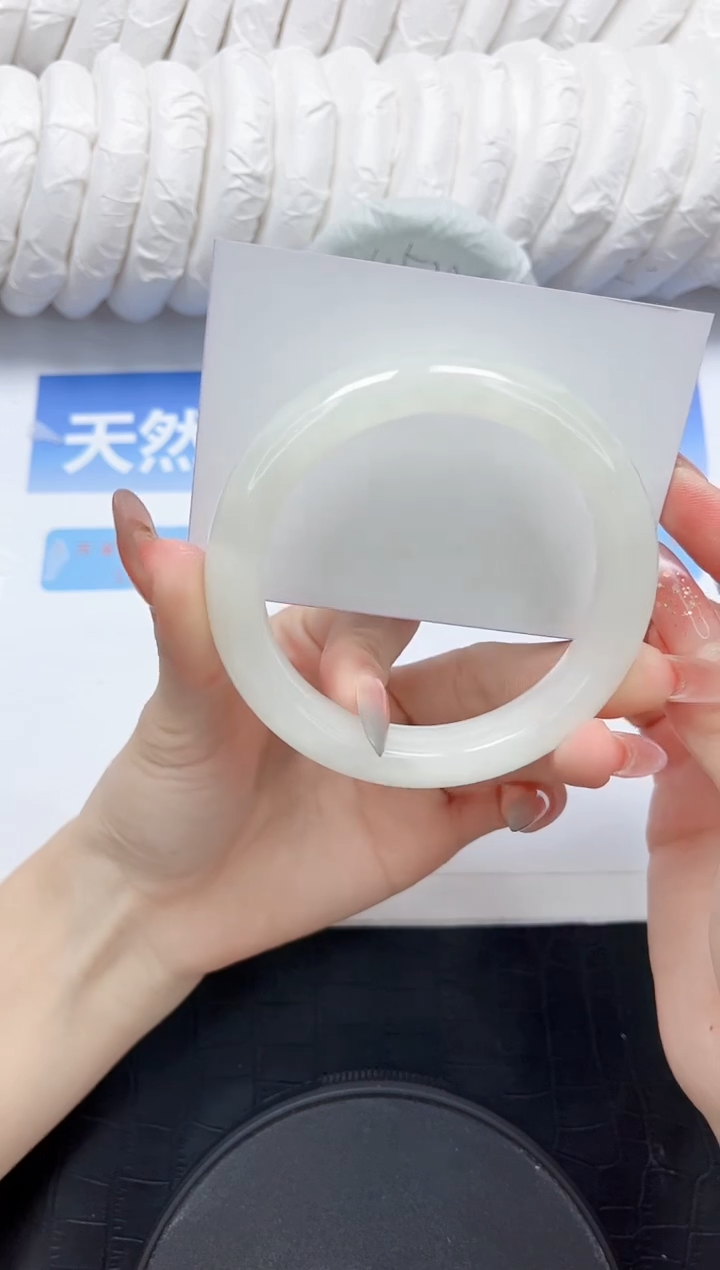 和田玉手镯未镶嵌116-56