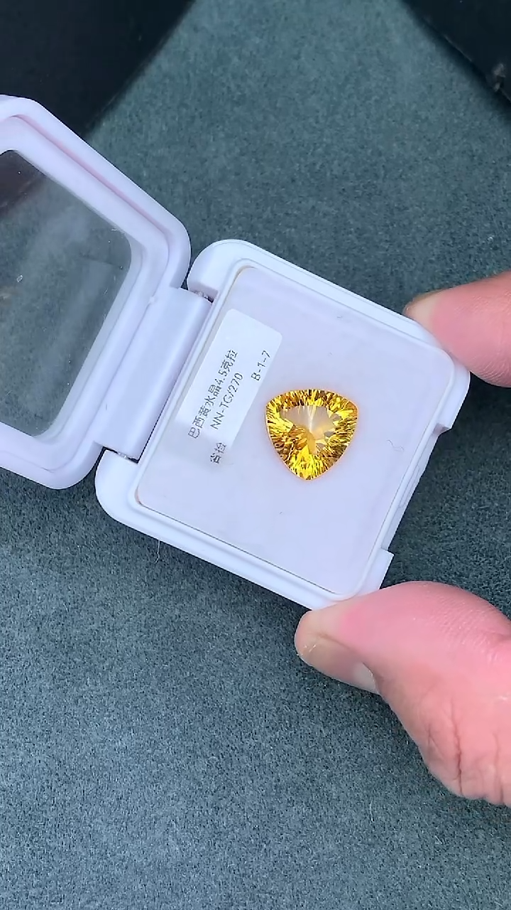 项链未镶嵌水晶4.5克拉