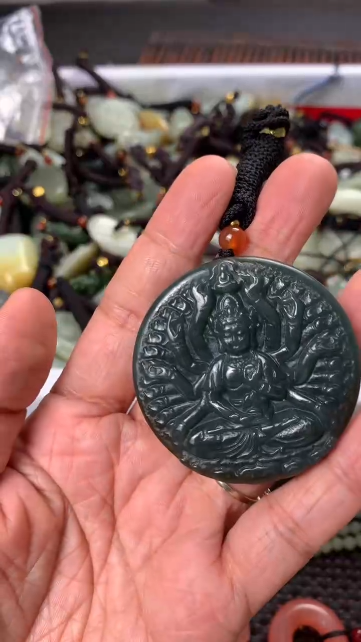 【闪购商品】和田玉颈饰未镶嵌多样性发货没有证书拍一发一有瑕