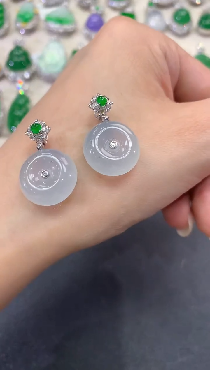 【闪购商品】翡翠吊坠(不含链)18K金镶嵌q110多样性一件发货