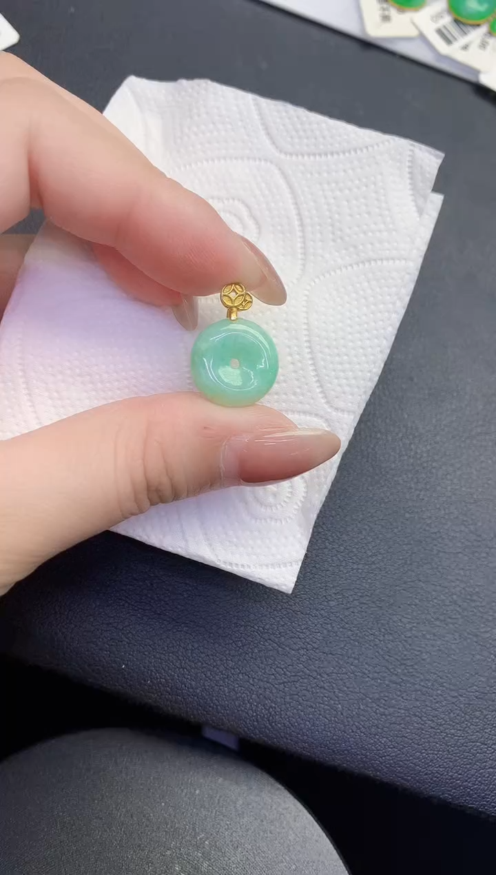 颈饰未镶嵌翡翠缅甸天然翡翠A货