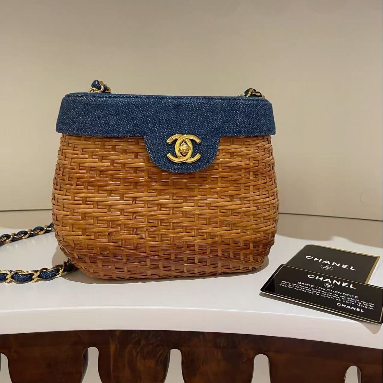 95新 Chanel/香奈儿 展会外场！中古牛仔藤编篮子包