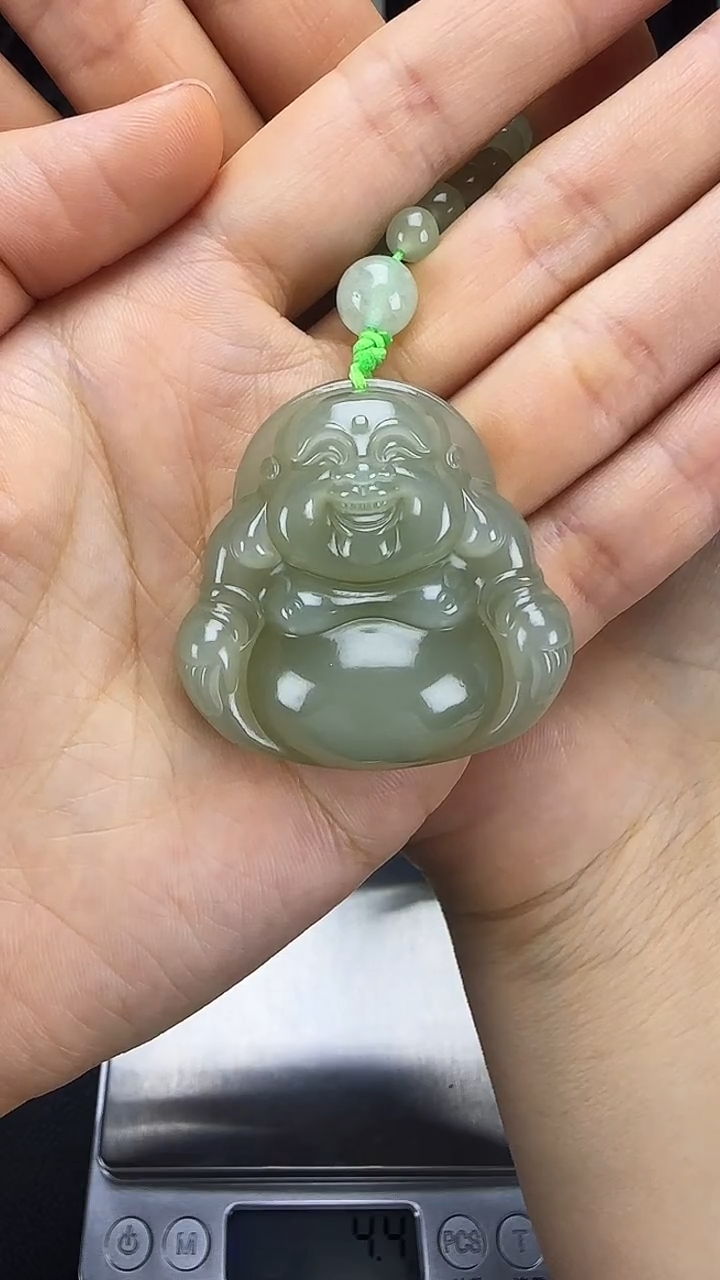 颈饰未镶嵌和田玉佛牌