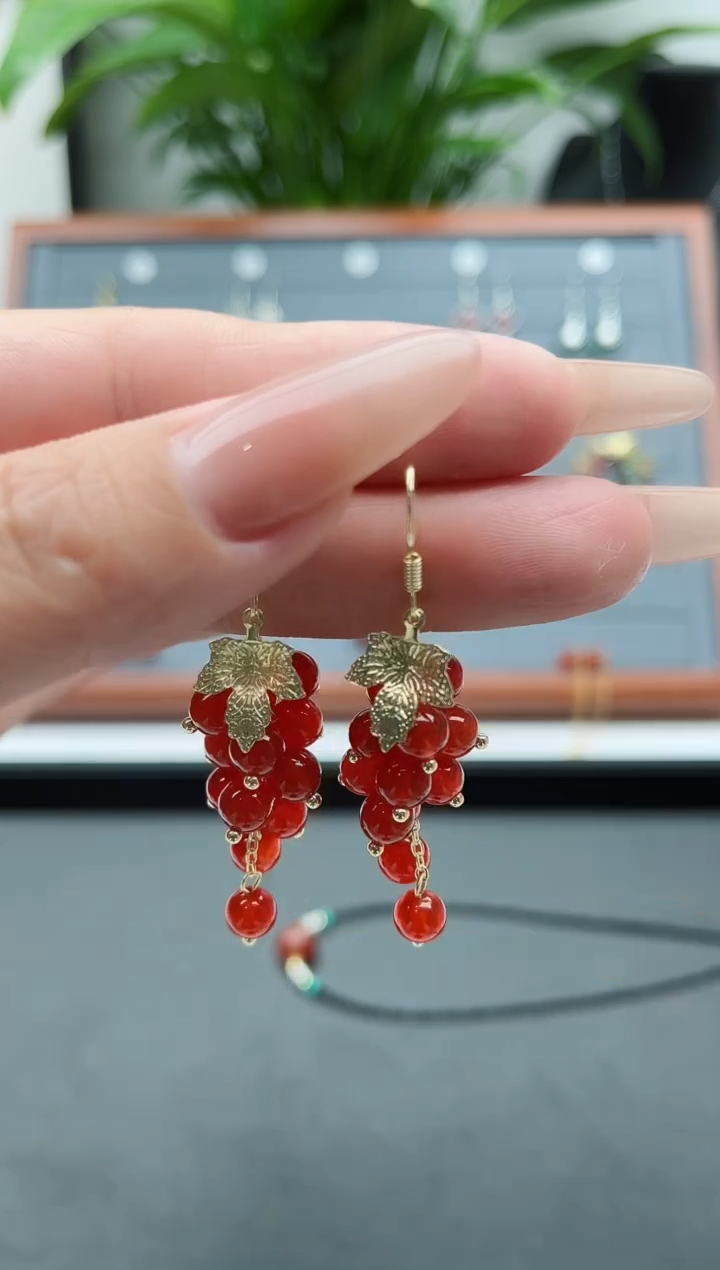 【闪购商品】南红玛瑙耳饰银S925镀金镶嵌3葡萄红