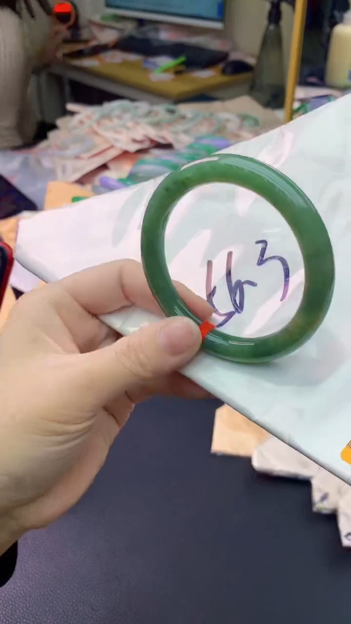 【闪购商品】翡翠手镯未镶嵌1035469539
