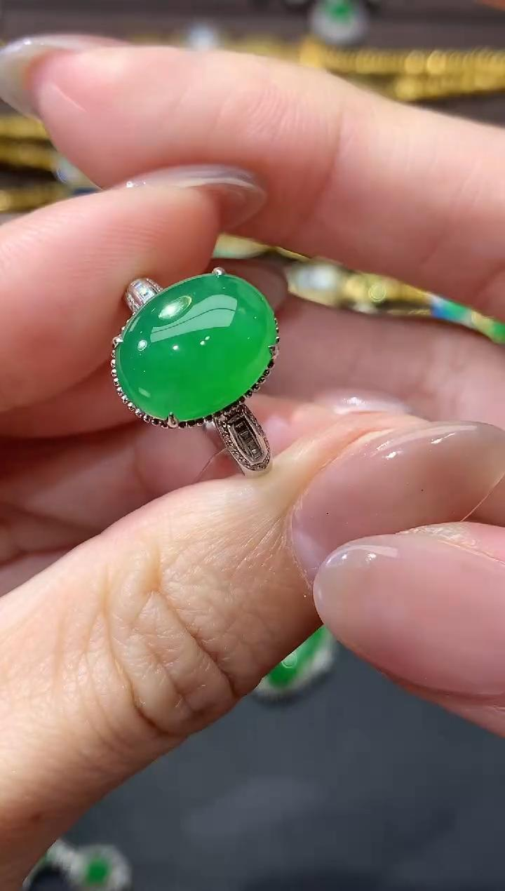 【云中意】-18K金翡翠蛋面戒指-多样性发货一件 ZGM