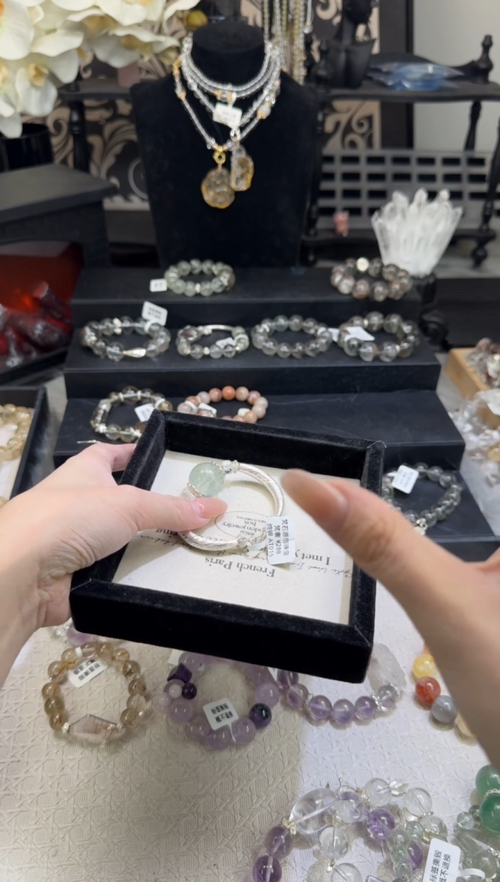 水晶手链未镶嵌天然水晶 多样性发货