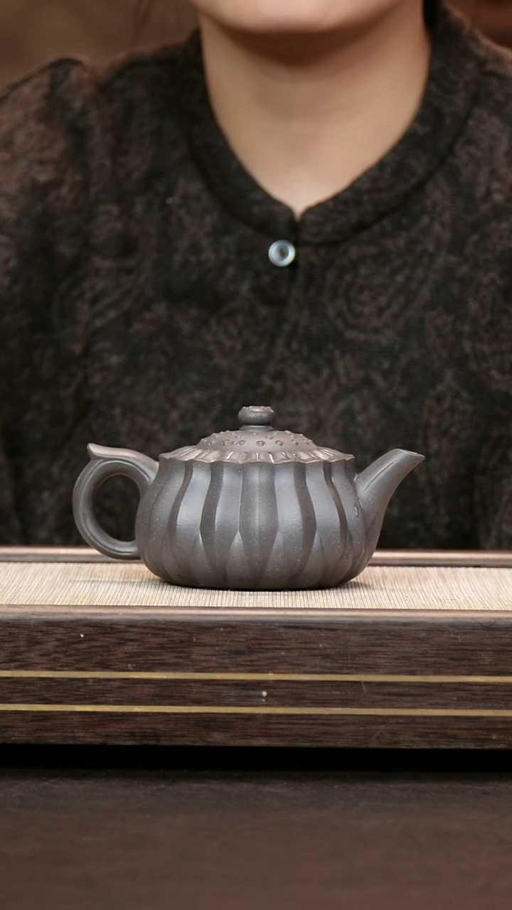 茶壶紫砂原矿天青泥  菊蕾230cc