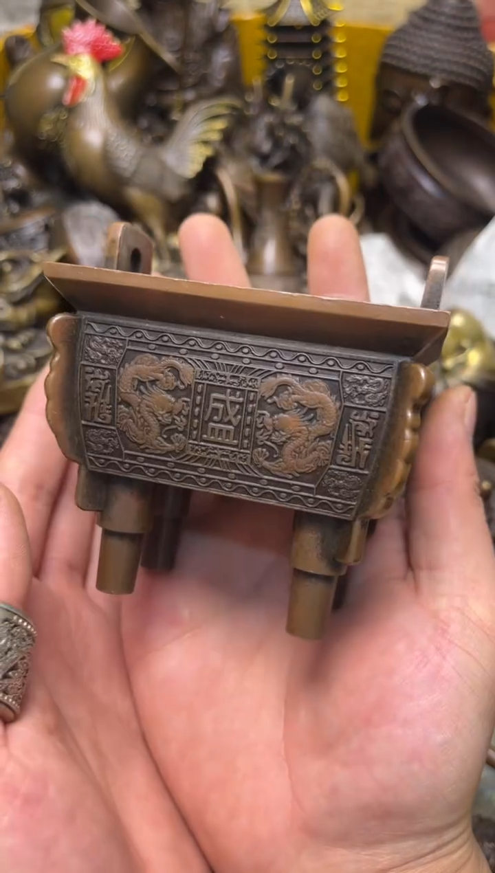 精美铜器，点击下单