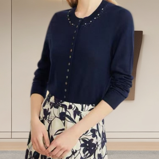 【 950针织衫】薇乐女装上衣长袖针织时尚百搭打底圆领秋冬