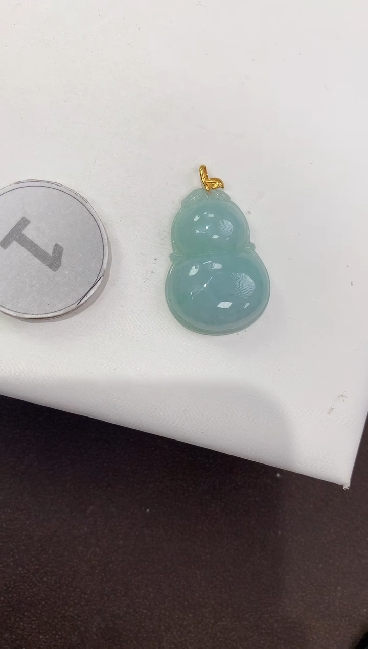 颈饰18K金镶嵌翡翠天然缅甸A货翡翠