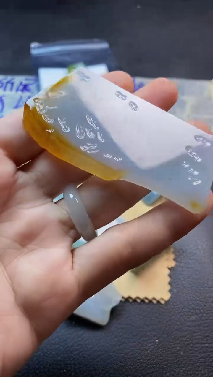 颈饰未镶嵌翡翠厚装大件冰牌子