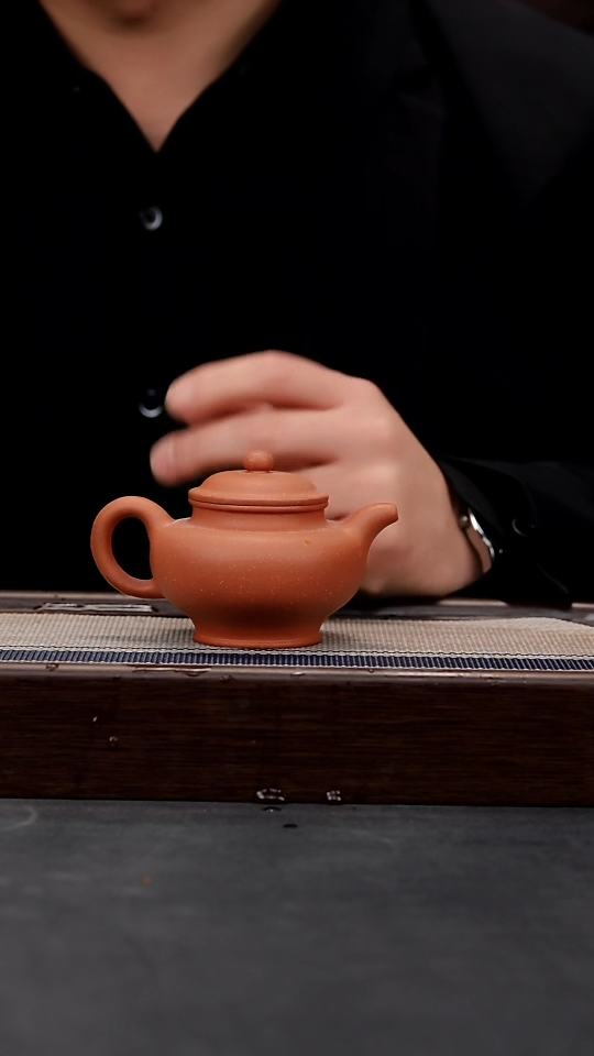 【闪购商品】紫砂茶壶手磨红降坡小掇只（瑕疵）