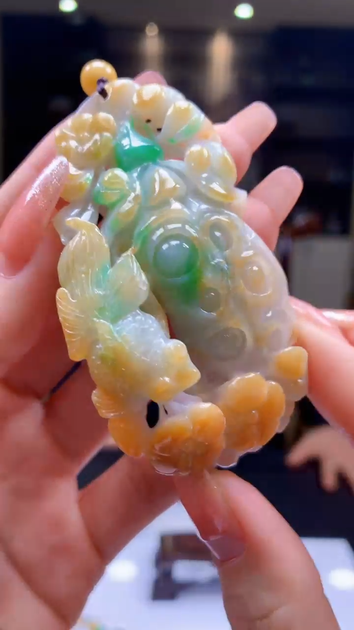 【闪购商品】定制翡翠未镶嵌1074-毛货挂件30