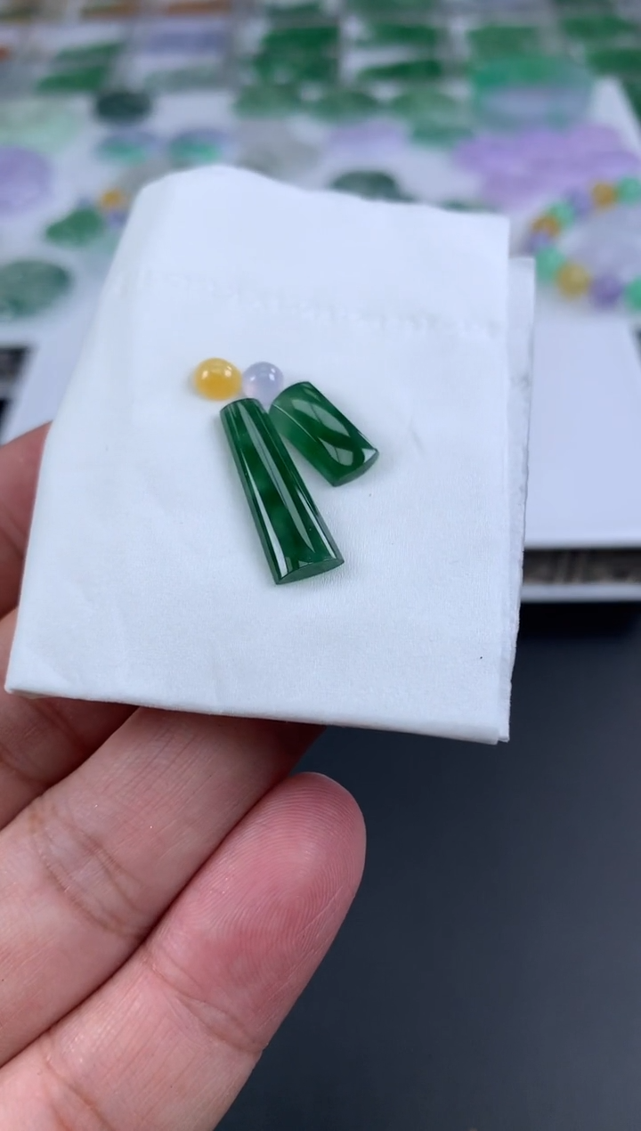 【闪购商品】定制翡翠未镶嵌翡翠